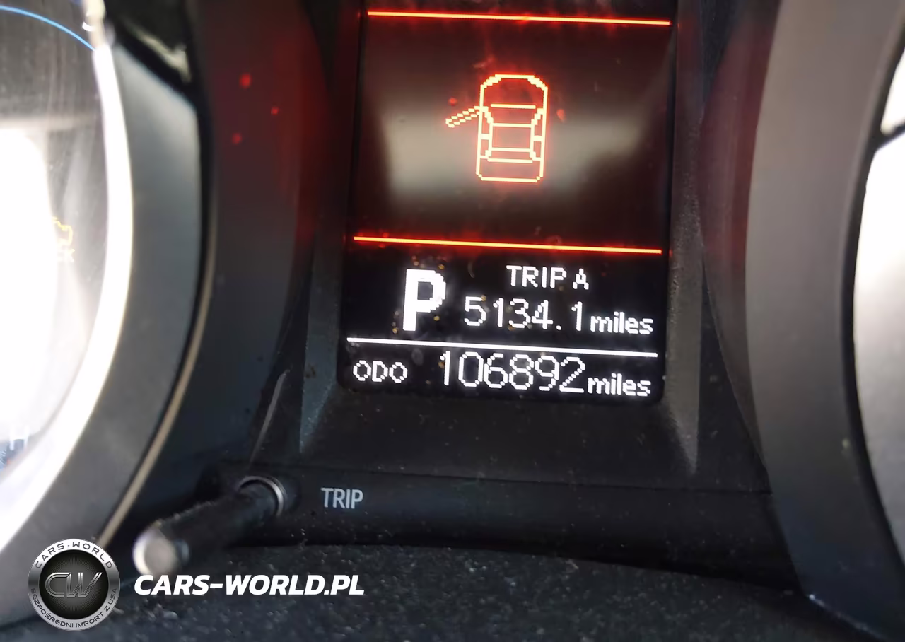 2015 Toyota Corolla S Plus VIN:5YFBURHE3FP364963 - 15