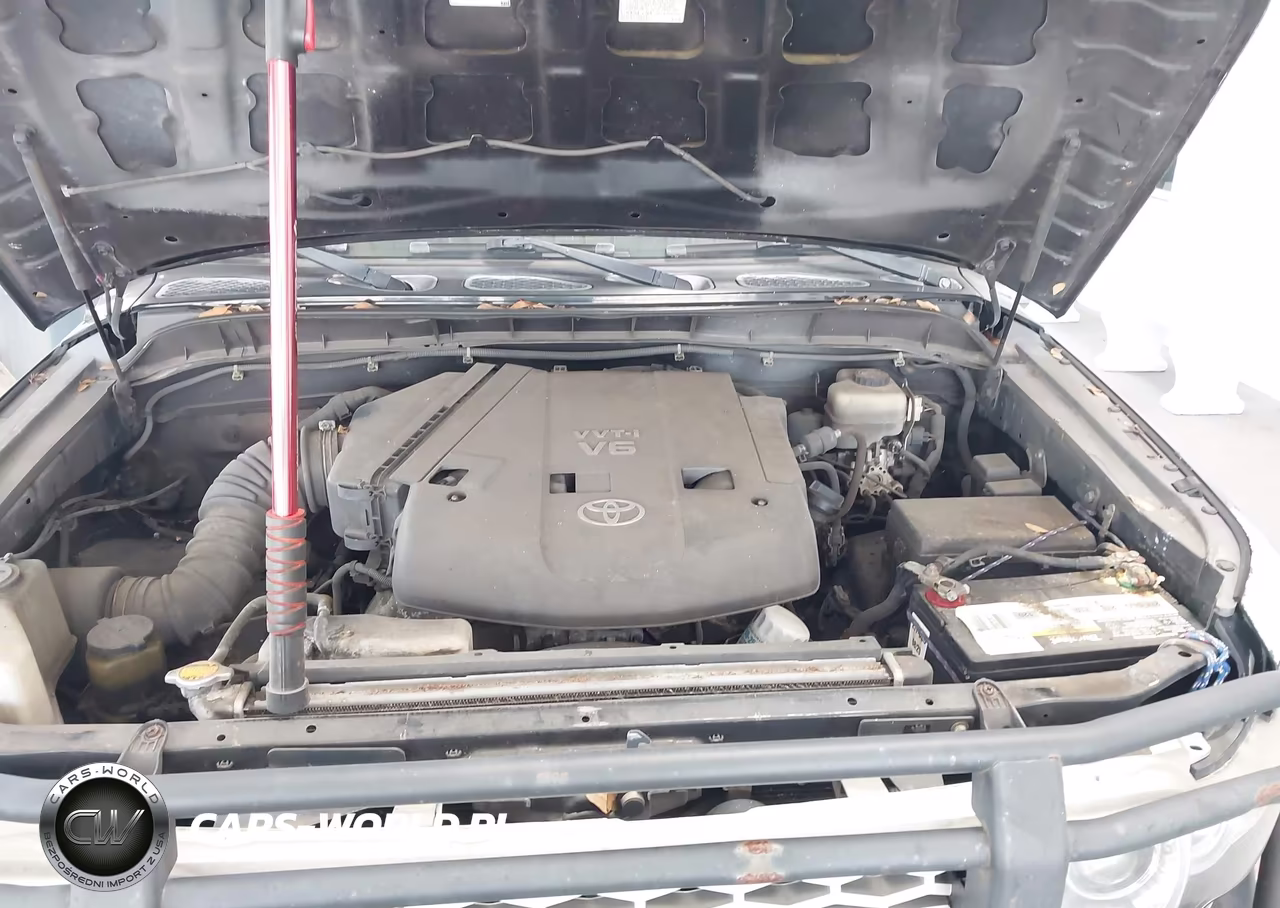 2008 Toyota Fj Cruiser VIN:JTEZU11F880019360 - 10