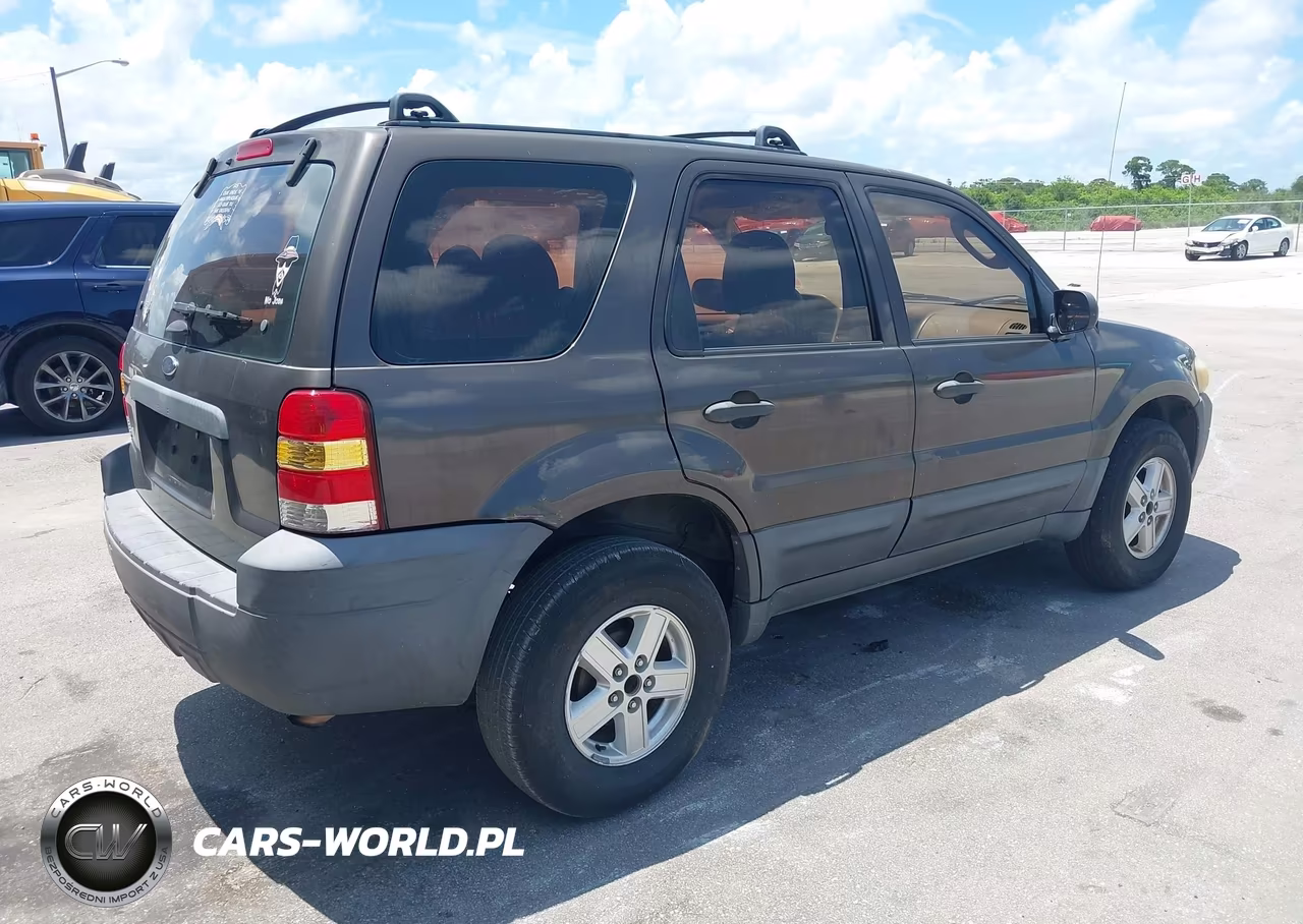 2007 Ford Escape Xls-Xls Manual VIN:1FMCU02Z37KA30150 - 4