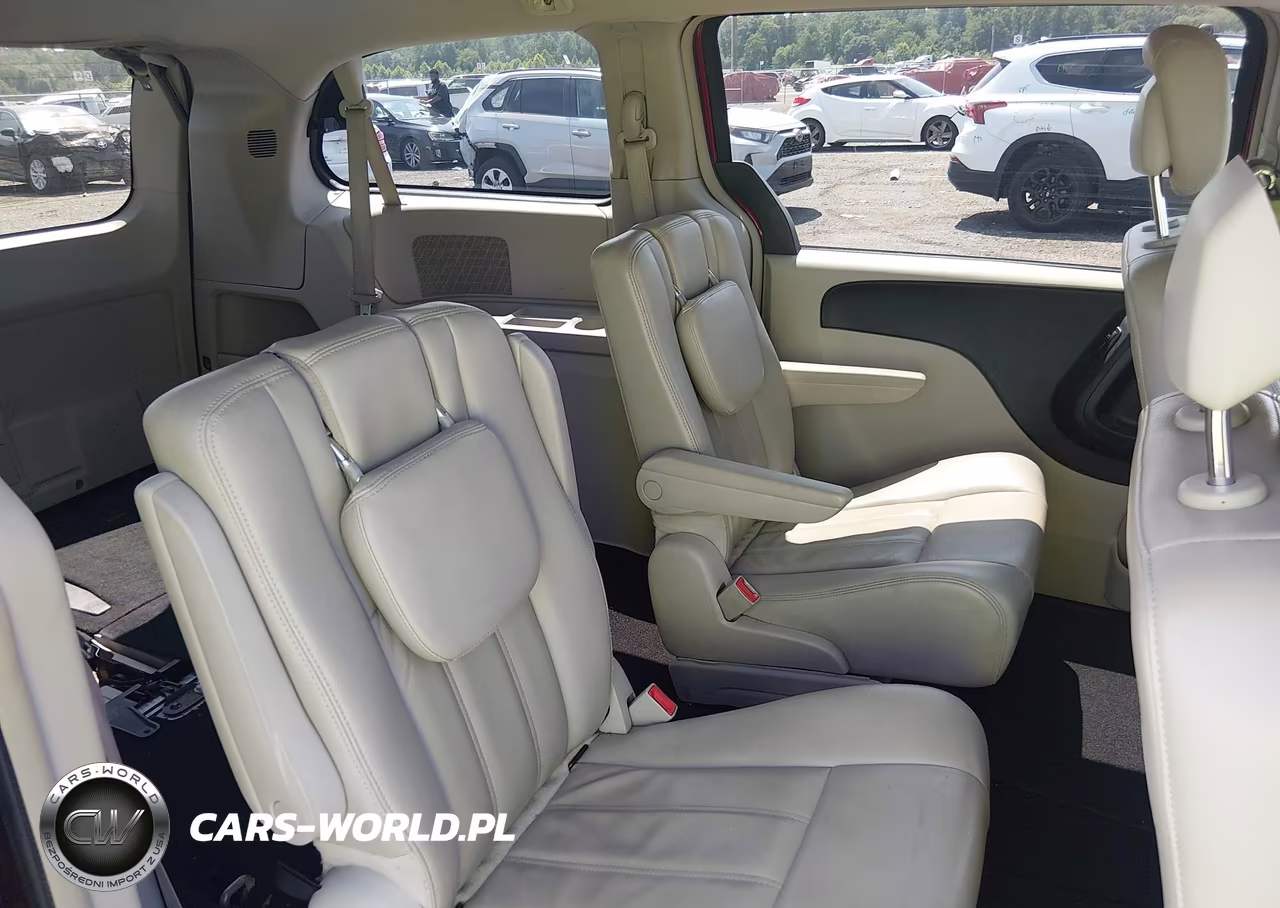 2014 Chrysler Town & Country Touring VIN:2C4RC1BG6ER363480 - 8