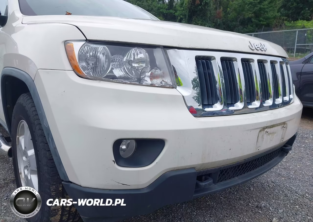 2012 Jeep Grand Cherokee Laredo VIN:1C4RJFAGXCC155743 - 13