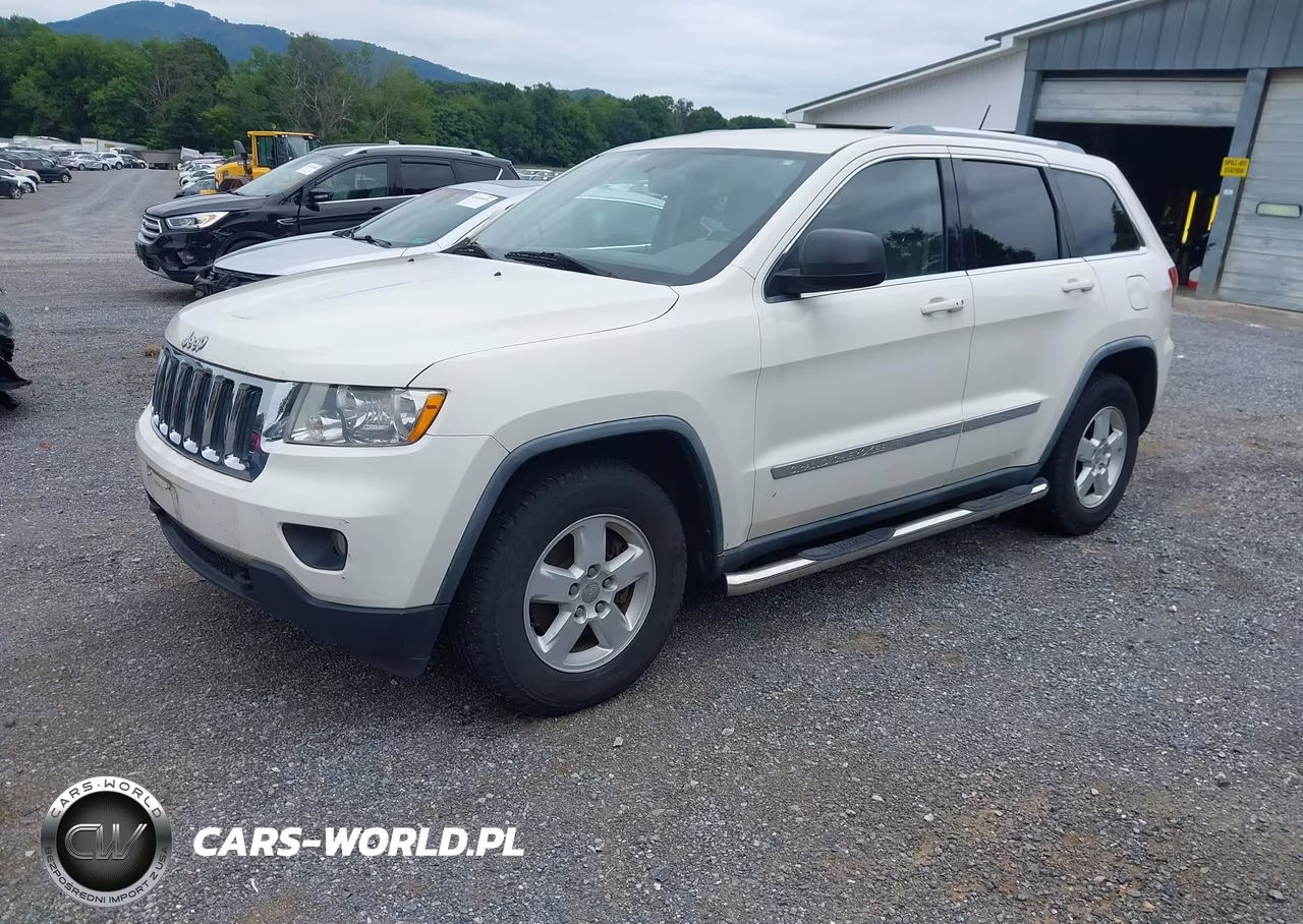 2012 Jeep Grand Cherokee Laredo VIN:1C4RJFAGXCC155743 - 2