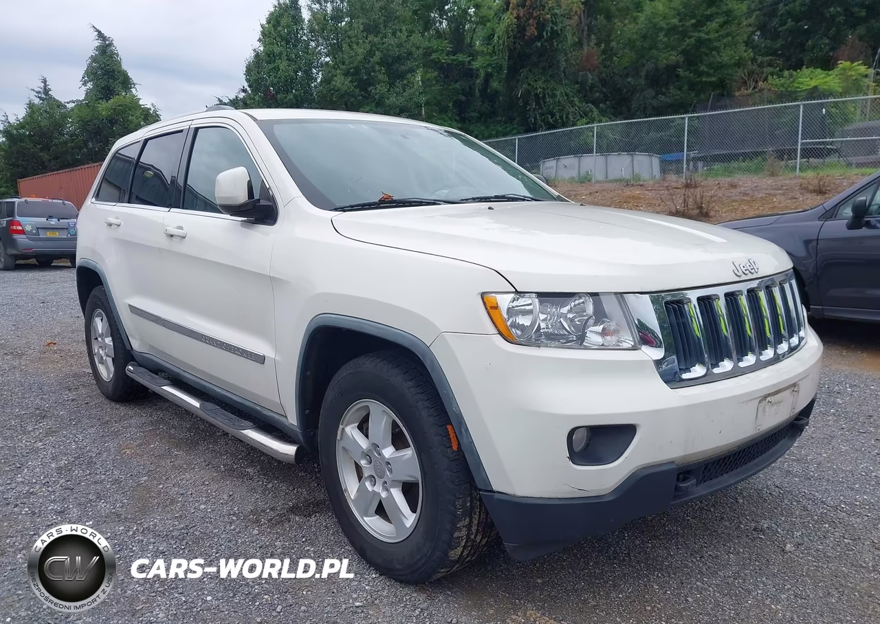 2012 Jeep Grand Cherokee Laredo VIN:1C4RJFAGXCC155743 - 6