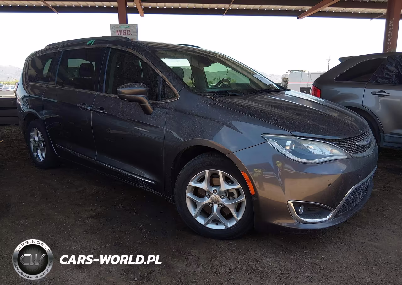 2020 Chrysler Pacifica Touring L VIN:2C4RC1BG9LR190521 - 1