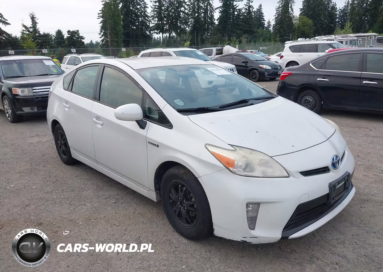 2014 Toyota Prius Two VIN:JTDKN3DU7E1739585 - 1