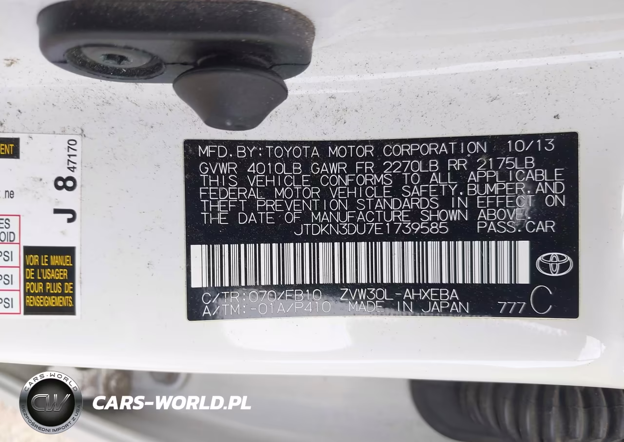 2014 Toyota Prius Two VIN:JTDKN3DU7E1739585 - 9