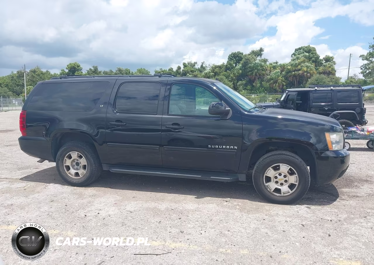 2014 Chevrolet Suburban Lt VIN:1GNSCJE09ER133669 - 13