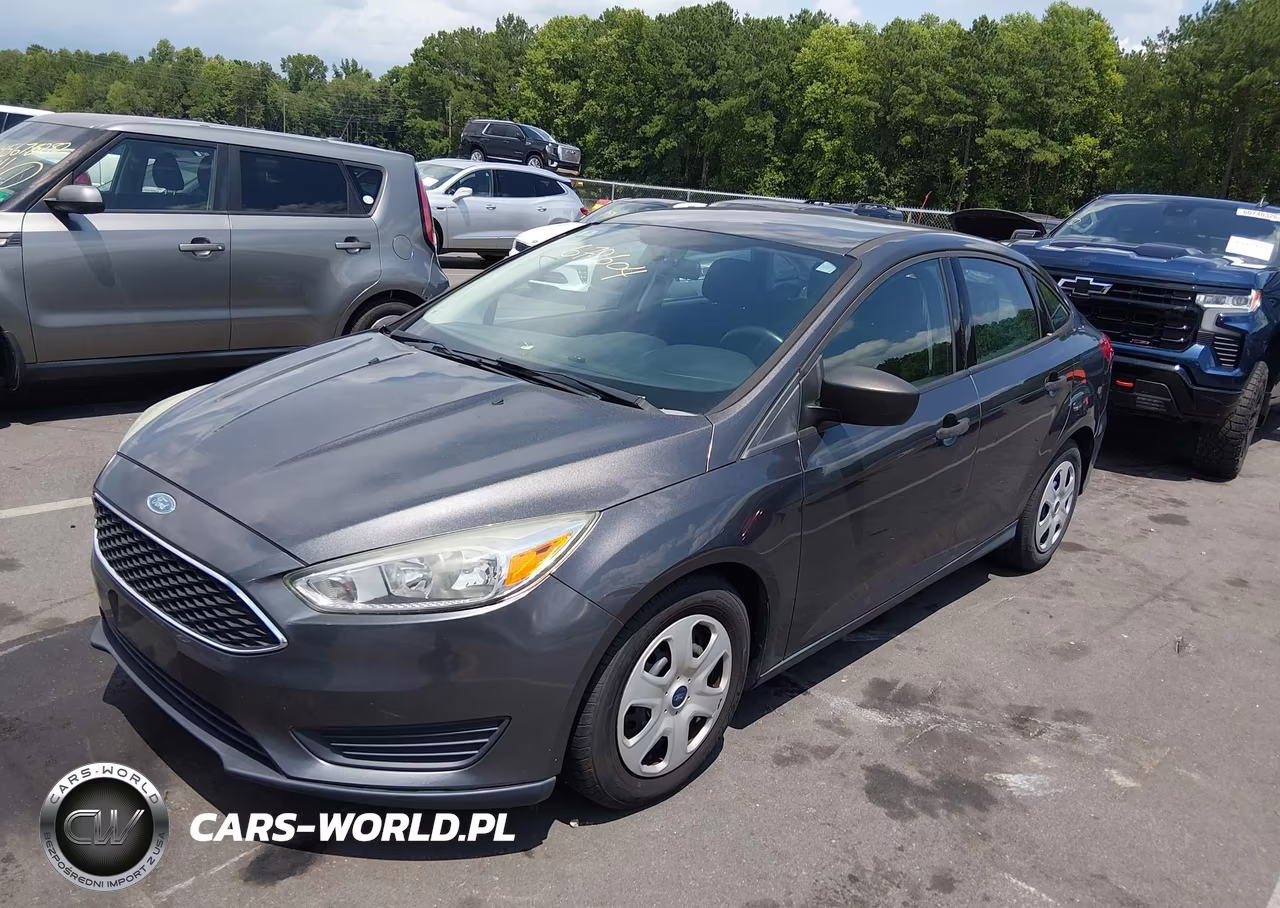 2016 Ford Focus S VIN:1FADP3E26GL241049 - 2