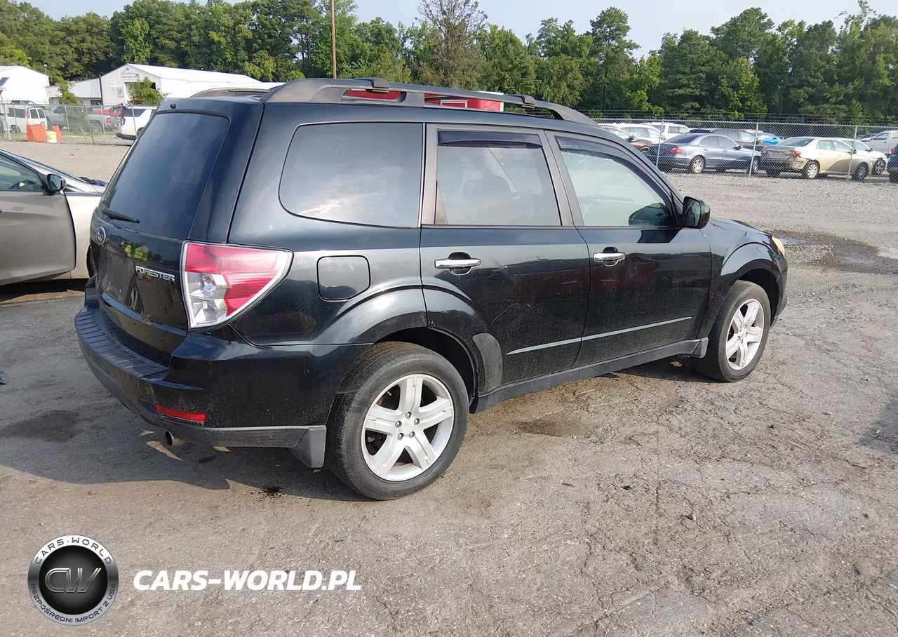 2010 Subaru Forester 2.5X Premium VIN:JF2SH6CC5AH754736 - 4