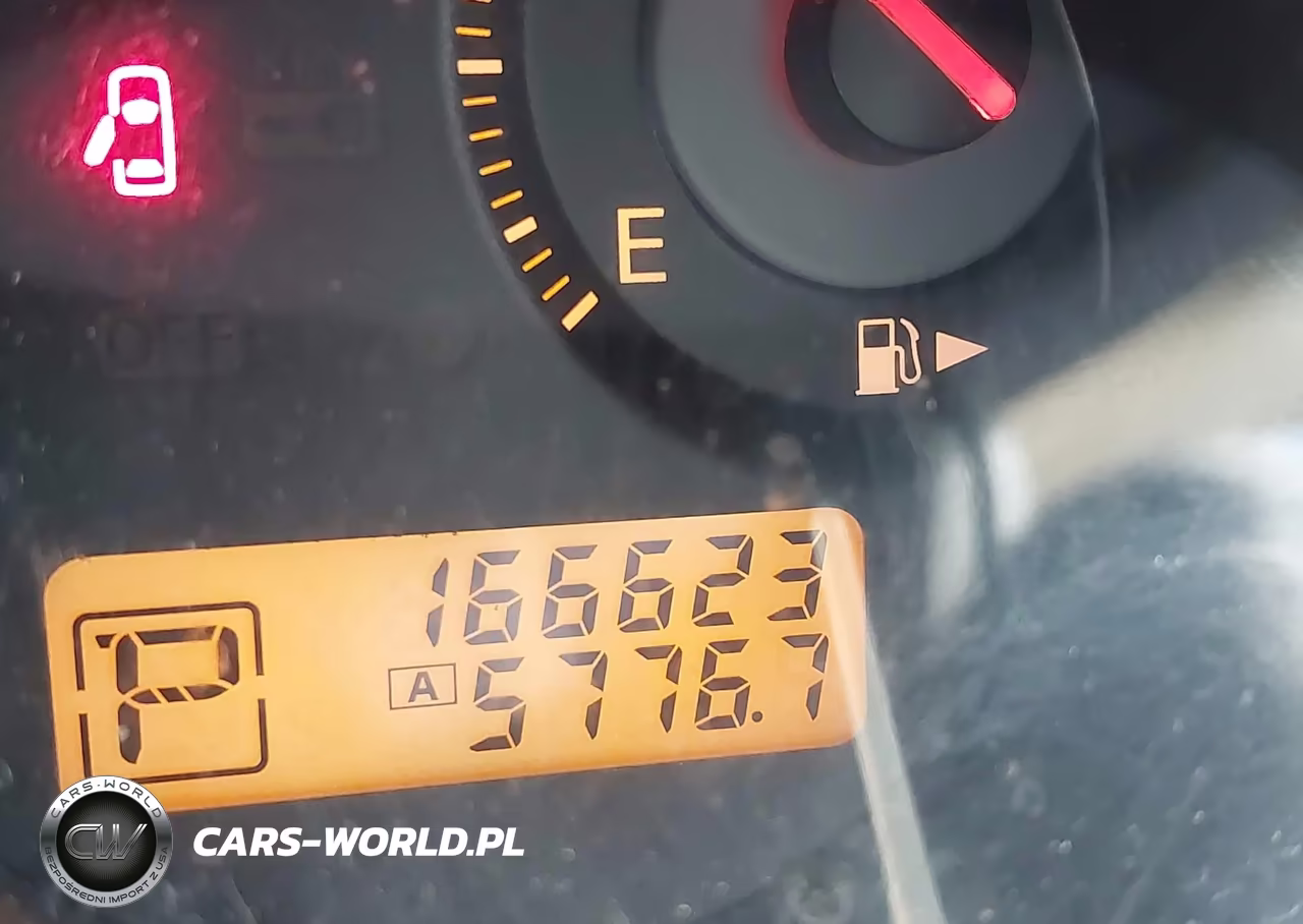 2009 Nissan Versa 1.8S VIN:3N1BC13E09L359462 - 16
