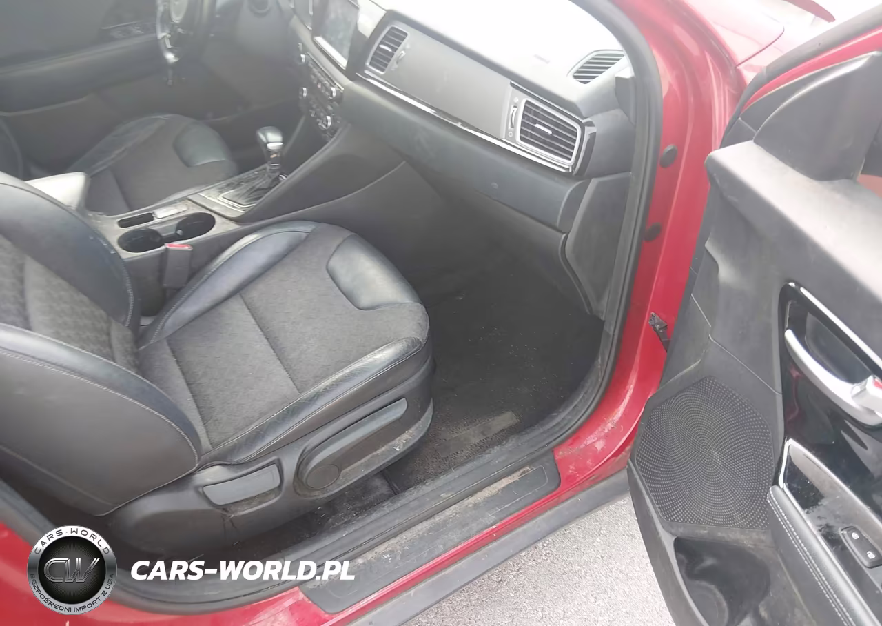 2019 Kia Niro Ex-Touring S VIN:KNDCC3LC6K5339265 - 5