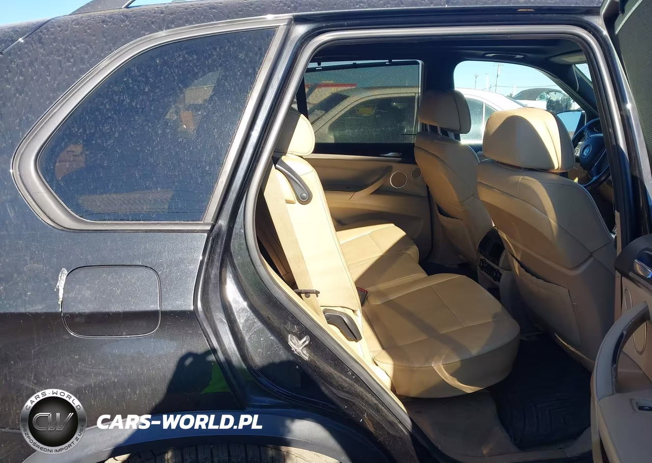 2012 BMW X5 xDrive35D VIN:5UXZW0C53CL666459 - 8