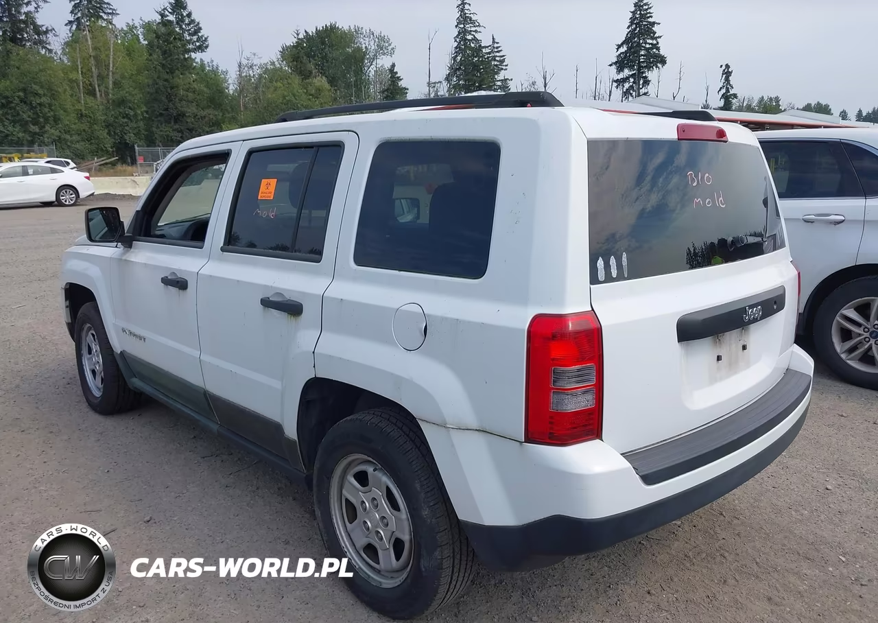 2011 Jeep Patriot Sport VIN:1J4NT1GA5BD289237 - 3