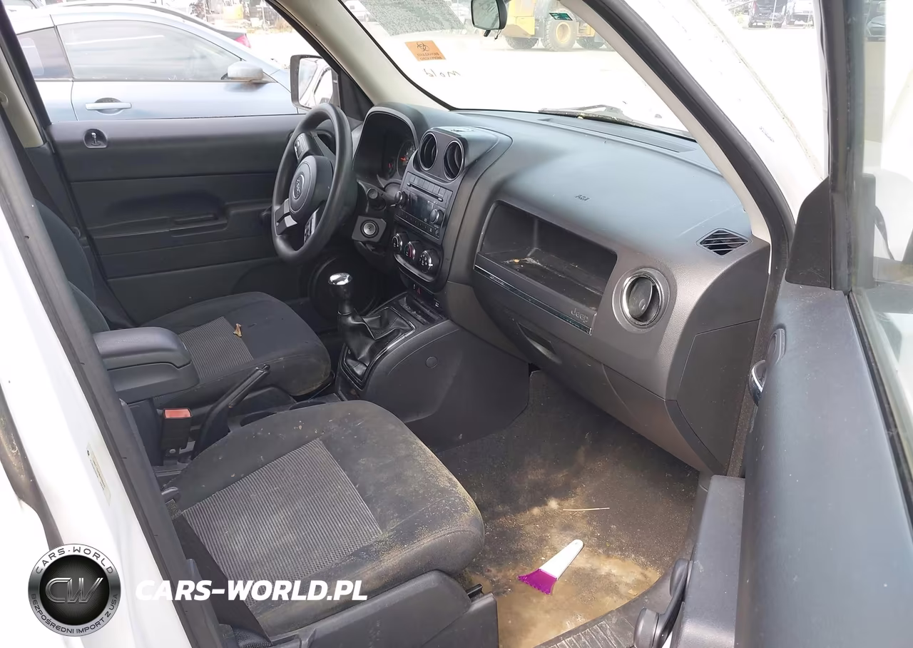 2011 Jeep Patriot Sport VIN:1J4NT1GA5BD289237 - 5