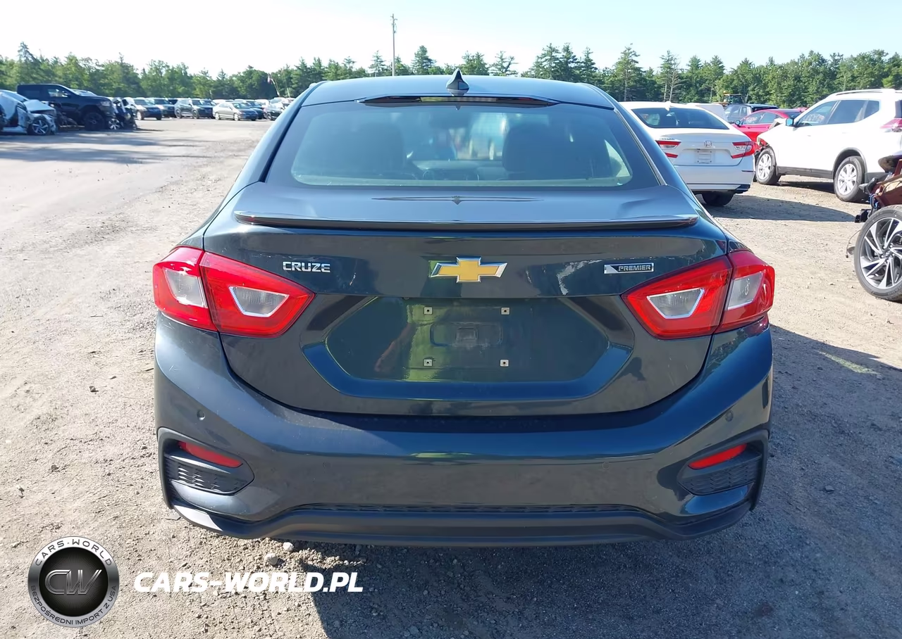 2018 Chevrolet Cruze Premier Auto VIN:1G1BF5SM3J7102768 - 16
