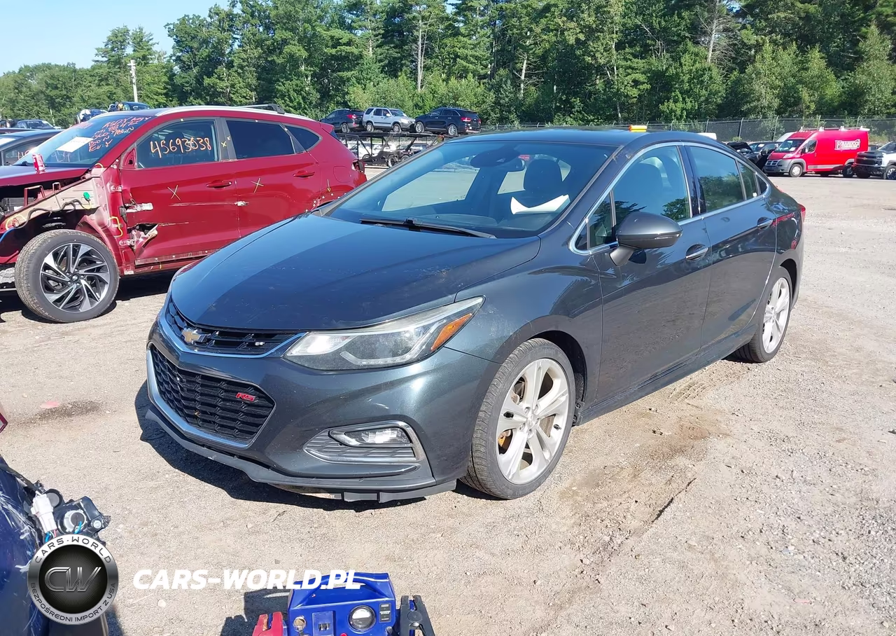 2018 Chevrolet Cruze Premier Auto VIN:1G1BF5SM3J7102768 - 2