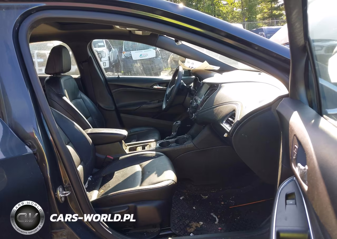 2018 Chevrolet Cruze Premier Auto VIN:1G1BF5SM3J7102768 - 5