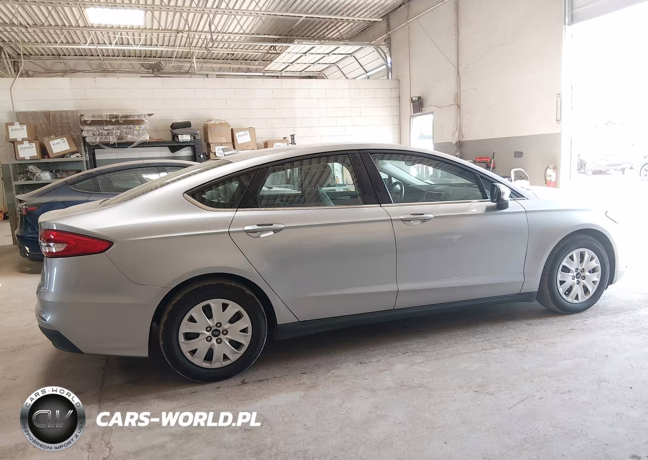 2020 Ford Fusion S VIN:3FA6P0G72LR140389 - 19