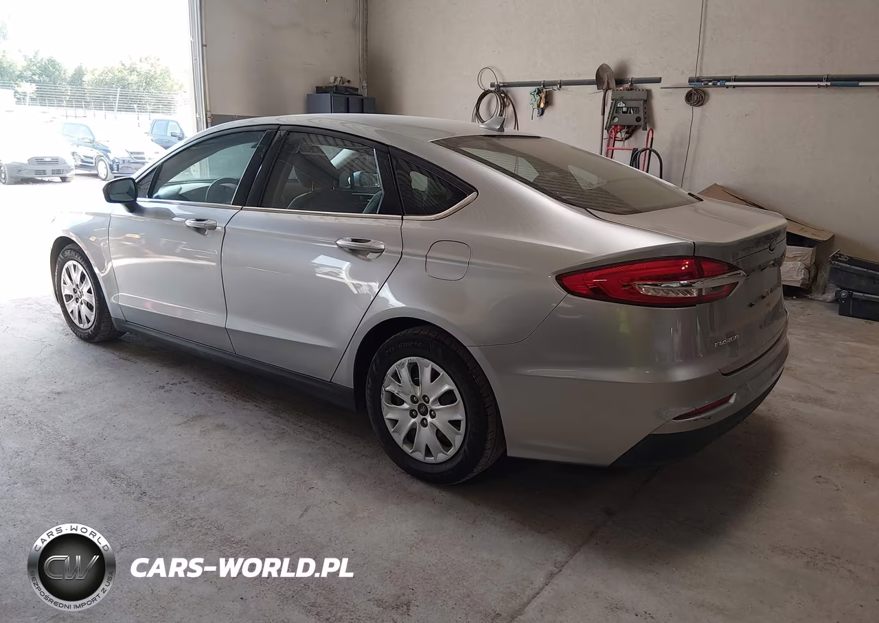 2020 Ford Fusion S VIN:3FA6P0G72LR140389 - 3