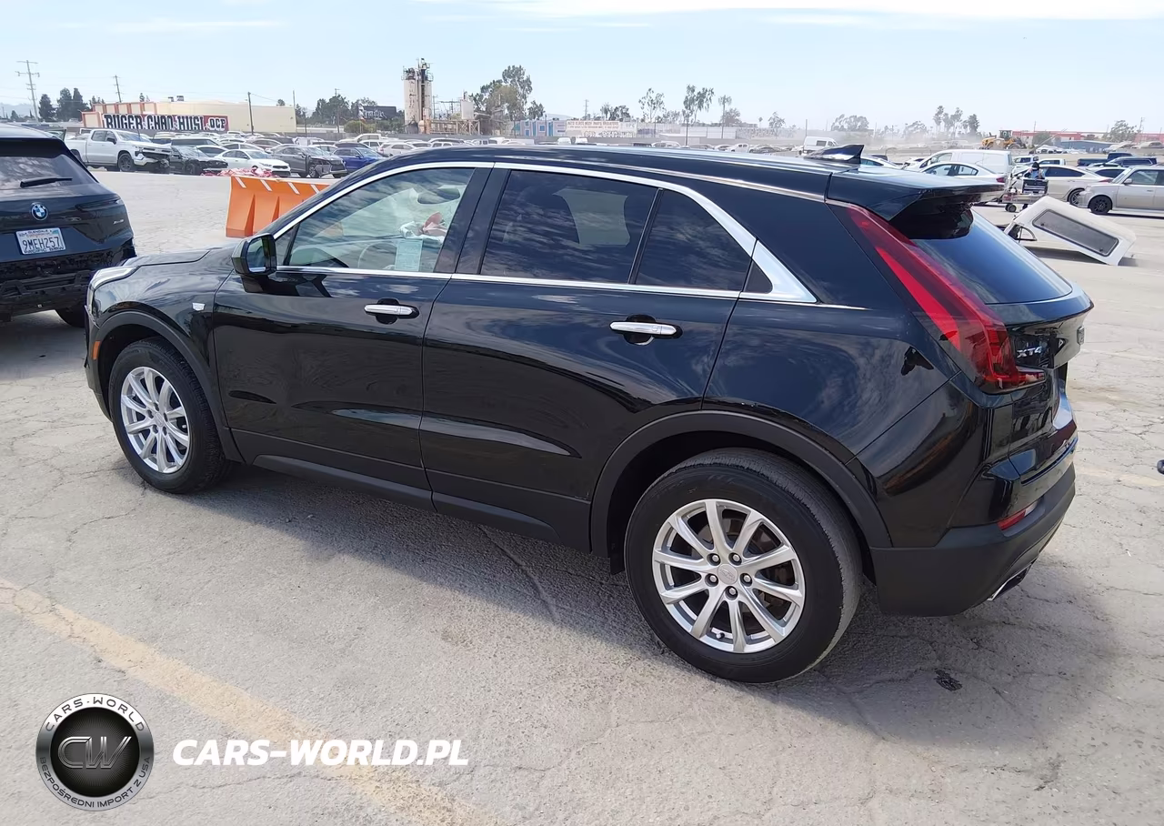 2019 Cadillac Xt4 Luxury VIN:1GYAZAR4XKF155669 - 3