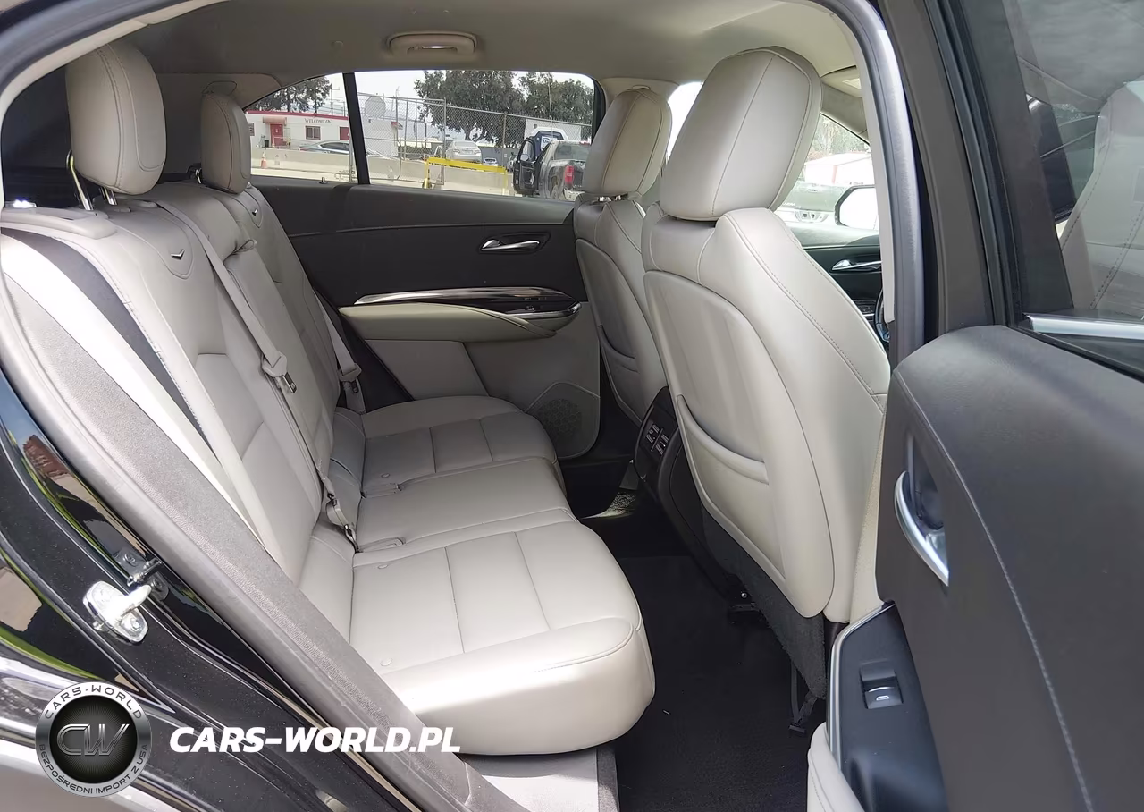 2019 Cadillac Xt4 Luxury VIN:1GYAZAR4XKF155669 - 8