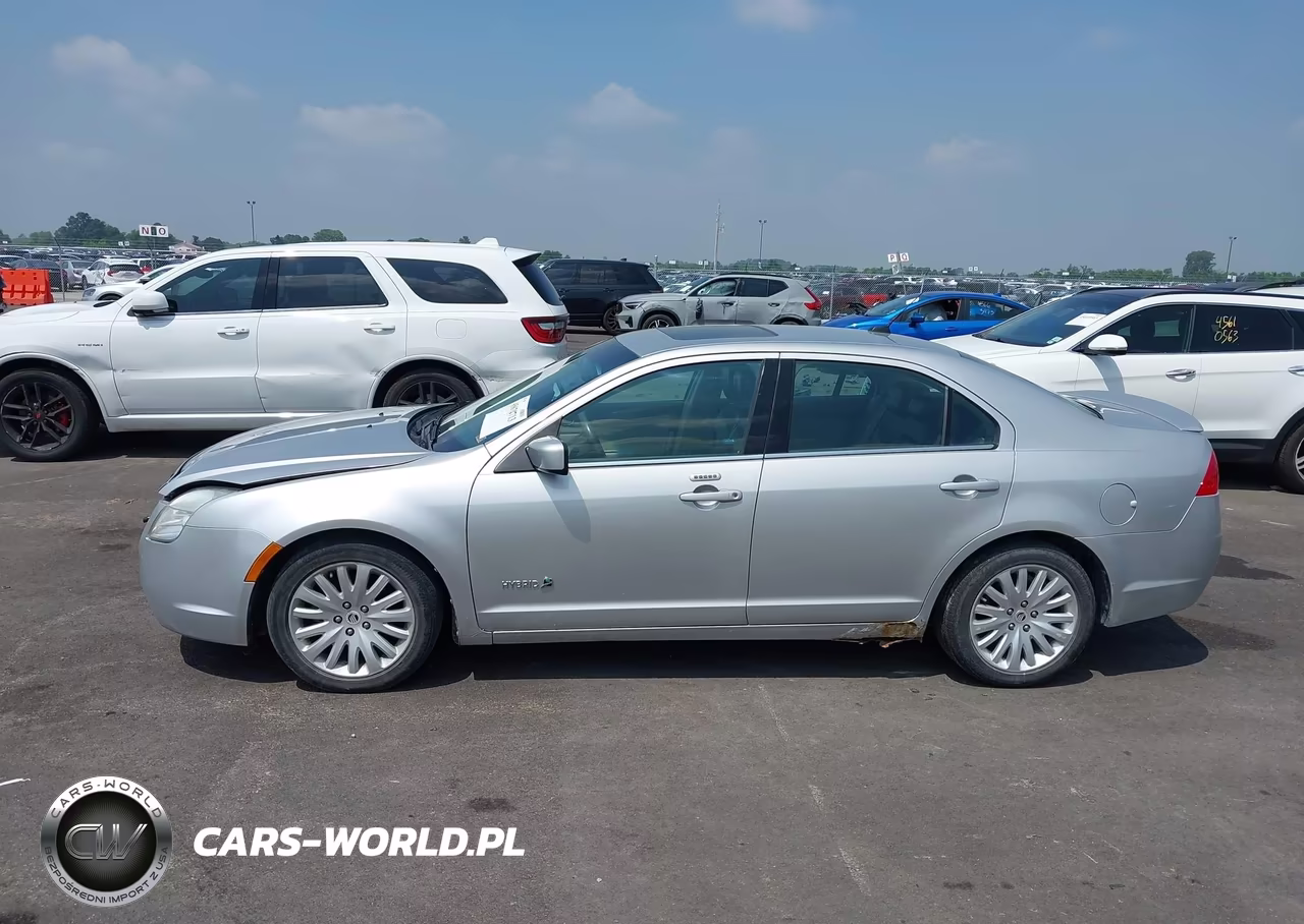 2010 Mercury Milan Hybrid VIN:3MEDM0L32AR604970 - 14