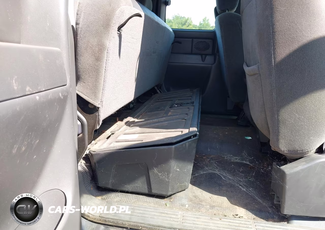 2006 Chevrolet Silverado K1500 VIN:1GCEK19B96E230755 - 8