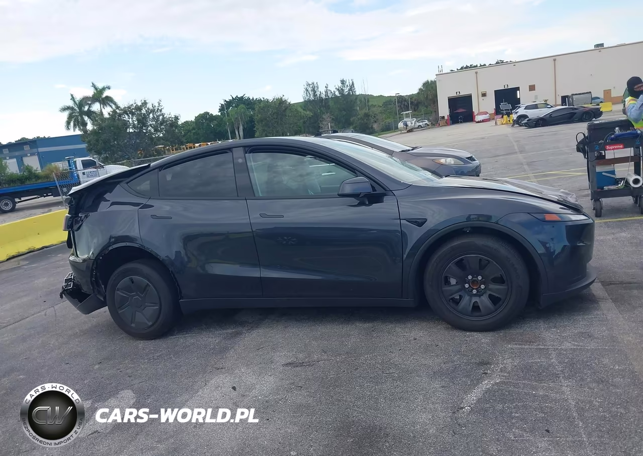 2026 Tesla Model Y Premium Rear-Wheel Drive-Rear-Wheel Drive VIN:7SAYGDED3TA601295 - 12