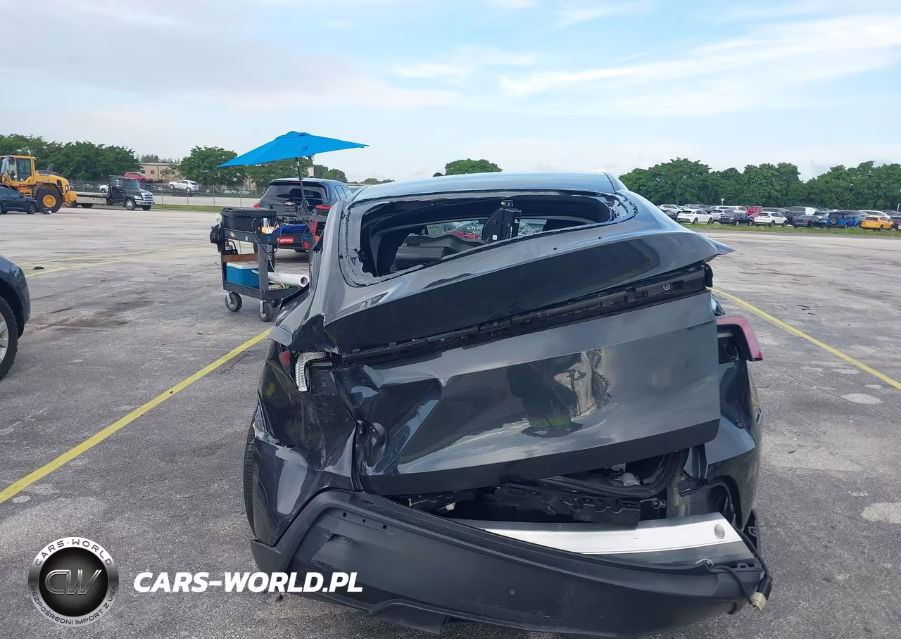 2026 Tesla Model Y Premium Rear-Wheel Drive-Rear-Wheel Drive VIN:7SAYGDED3TA601295 - 20