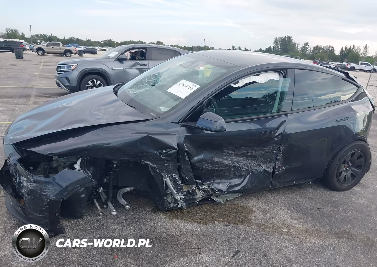 2026 Tesla Model Y Premium Rear-Wheel Drive-Rear-Wheel Drive VIN:7SAYGDED3TA601295 - 6