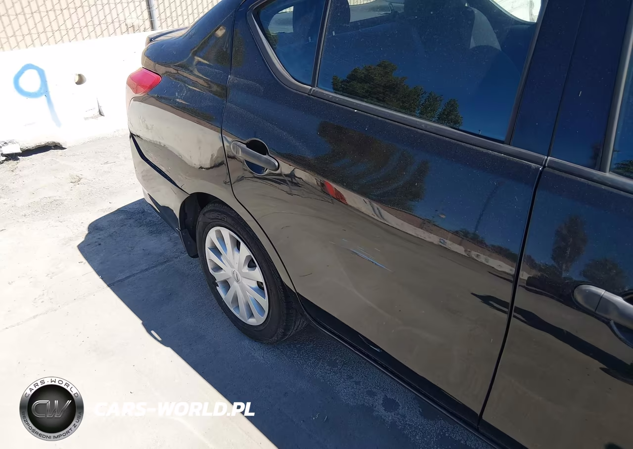 2015 Nissan Versa 1.6 S+ VIN:3N1CN7AP6FL818317 - 12
