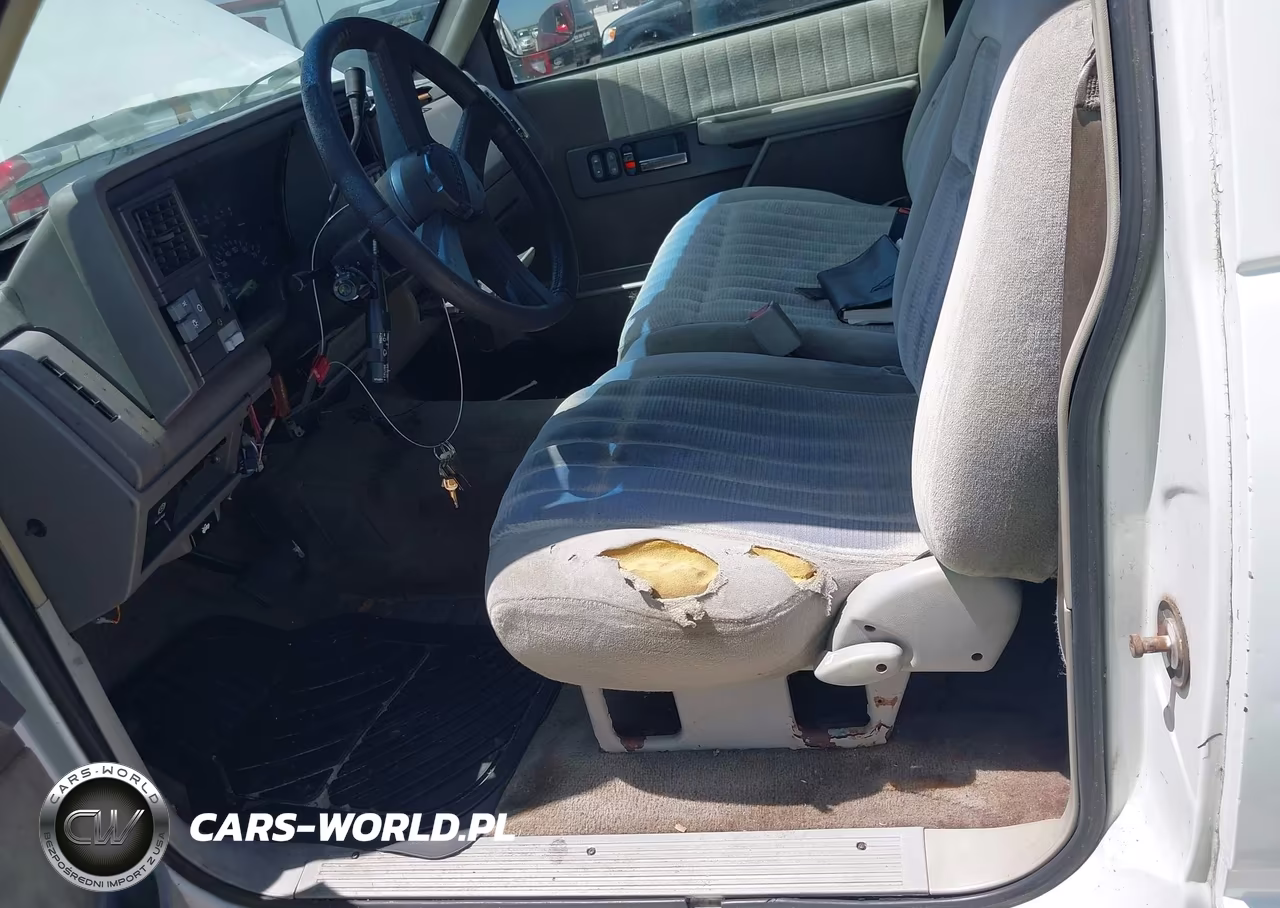 1993 Chevrolet Gmt-400 C1500 VIN:2GCEC19K3P1205589 - 8