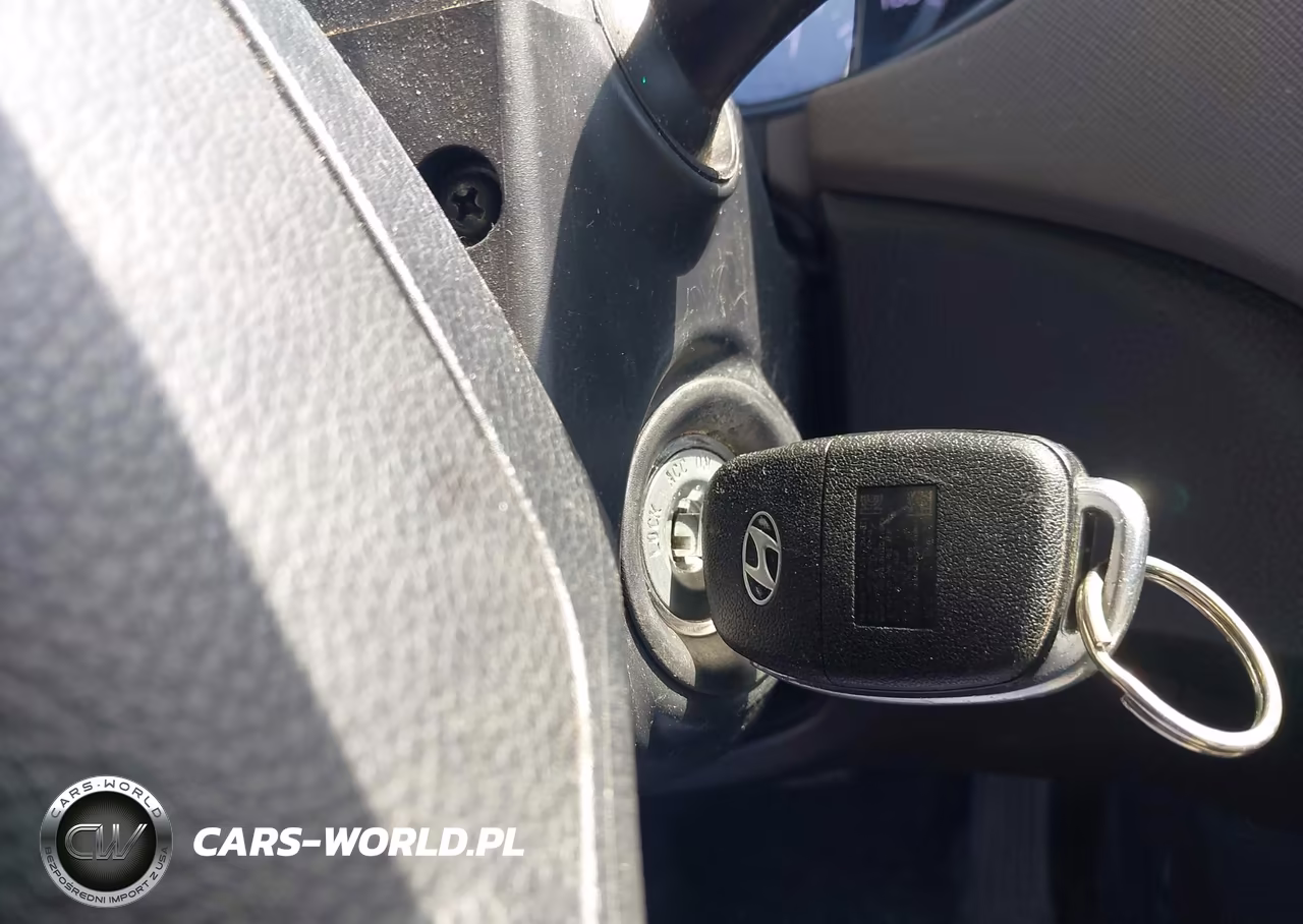 2017 Hyundai Santa Fe Se VIN:KM8SMDHF3HU251978 - 11