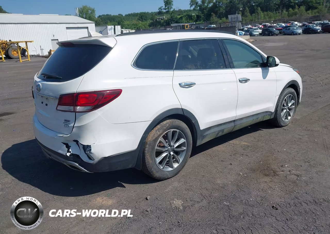 2017 Hyundai Santa Fe Se VIN:KM8SMDHF3HU251978 - 4