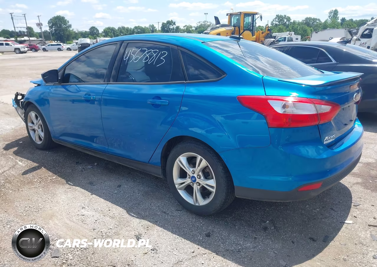 2012 Ford Focus Se VIN:1FAHP3F22CL261504 - 3