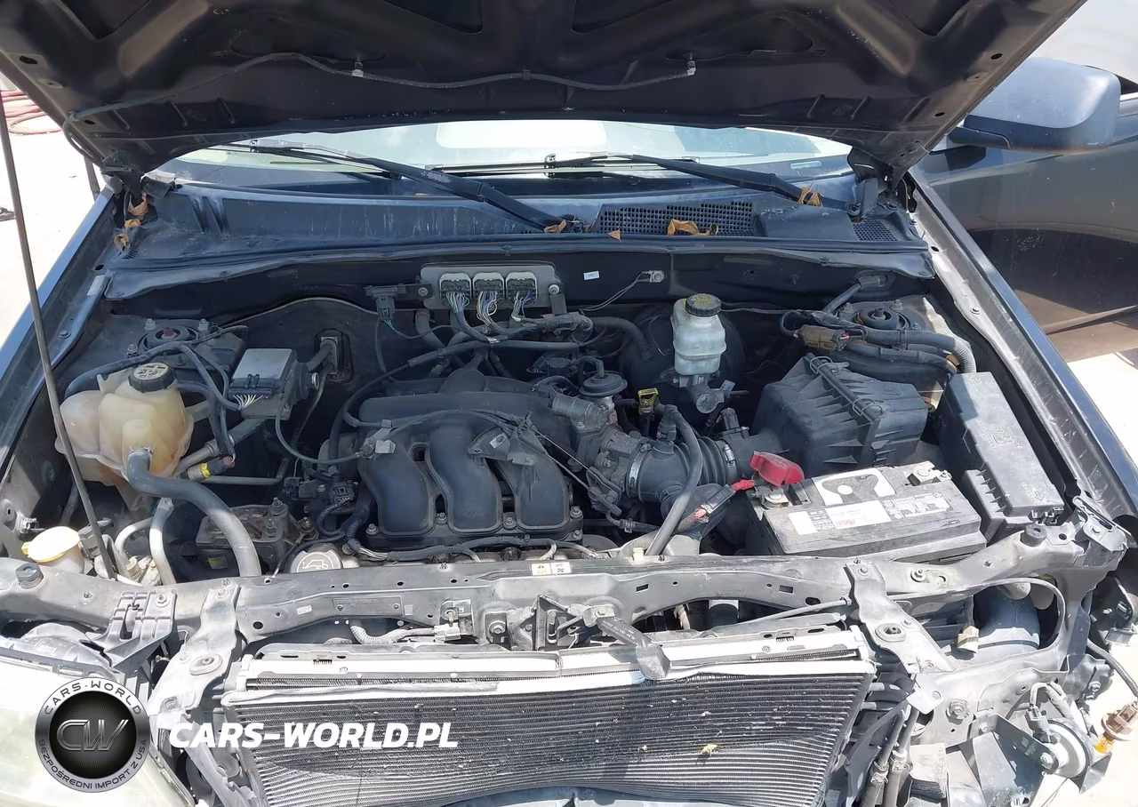 2008 Mazda Tribute S Sport VIN:4F2CZ06188KM19300 - 10