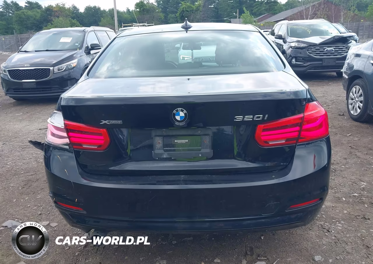 2017 BMW 320I xDrive VIN:WBA8A3C31HK692399 - 16