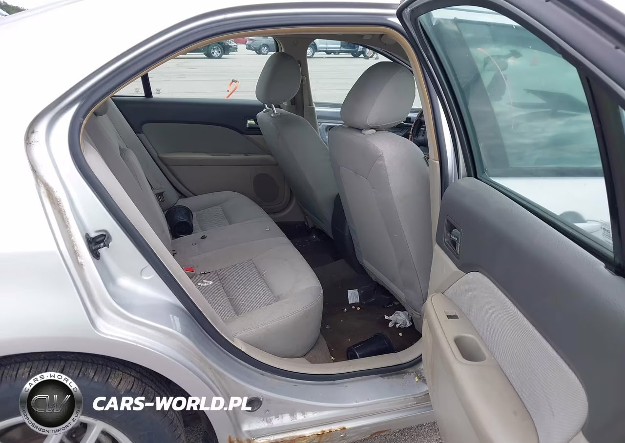 2012 Ford Fusion S VIN:3FAHP0GA2CR119059 - 8