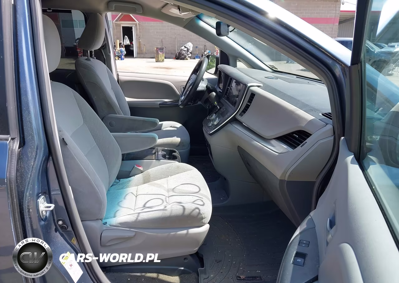2015 Toyota Sienna Le 8 Passenger VIN:5TDKK3DC1FS540990 - 5