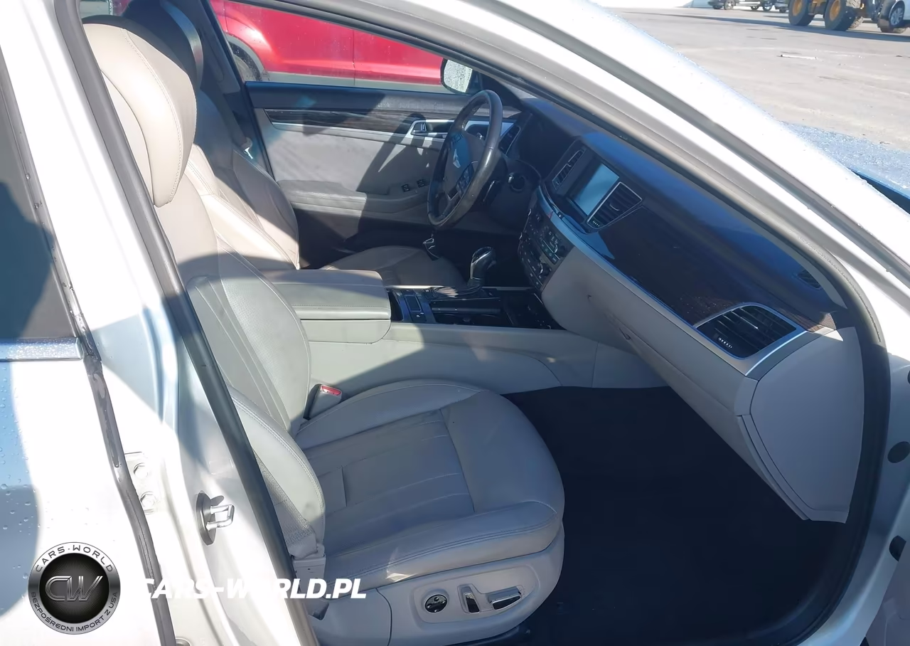 2016 Hyundai Genesis 3.8 VIN:KMHGN4JE2GU113254 - 5