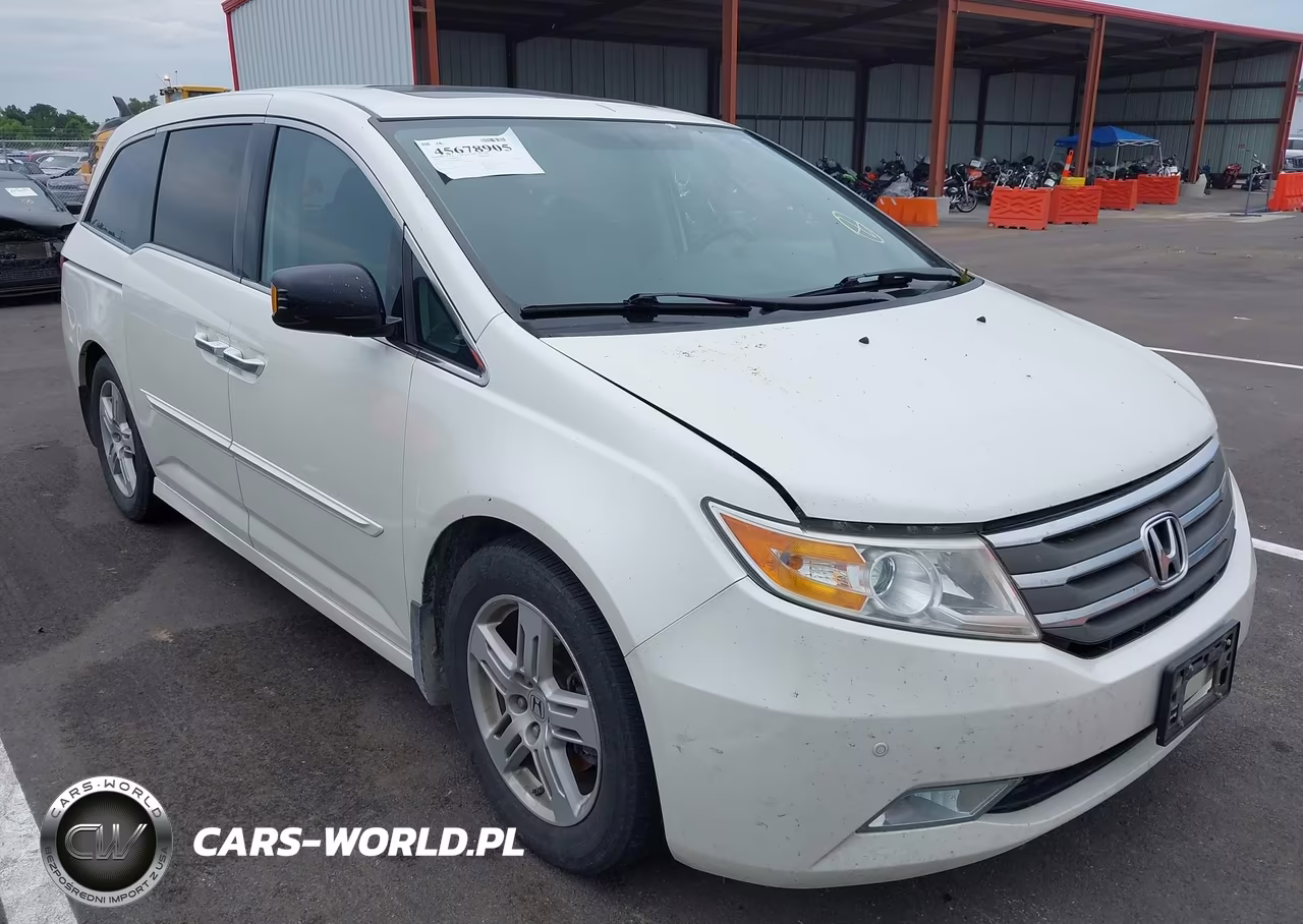 2013 Honda Odyssey Touring-Touring Elite