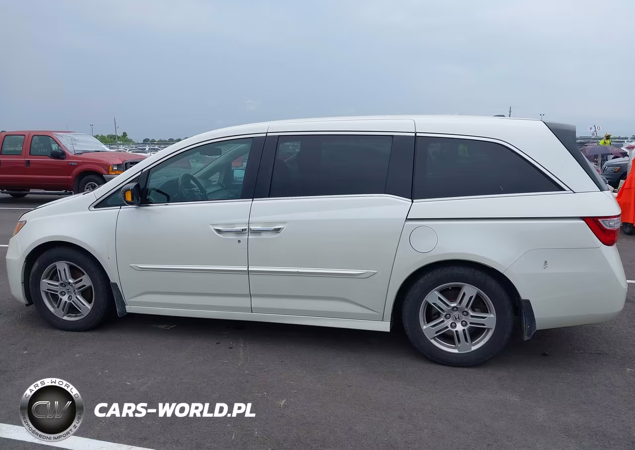 2013 Honda Odyssey Touring-Touring Elite VIN:5FNRL5H94DB082854 - 14