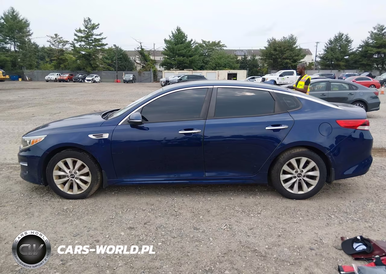 2018 Kia Optima Lx VIN:5XXGT4L35JG258727 - 14