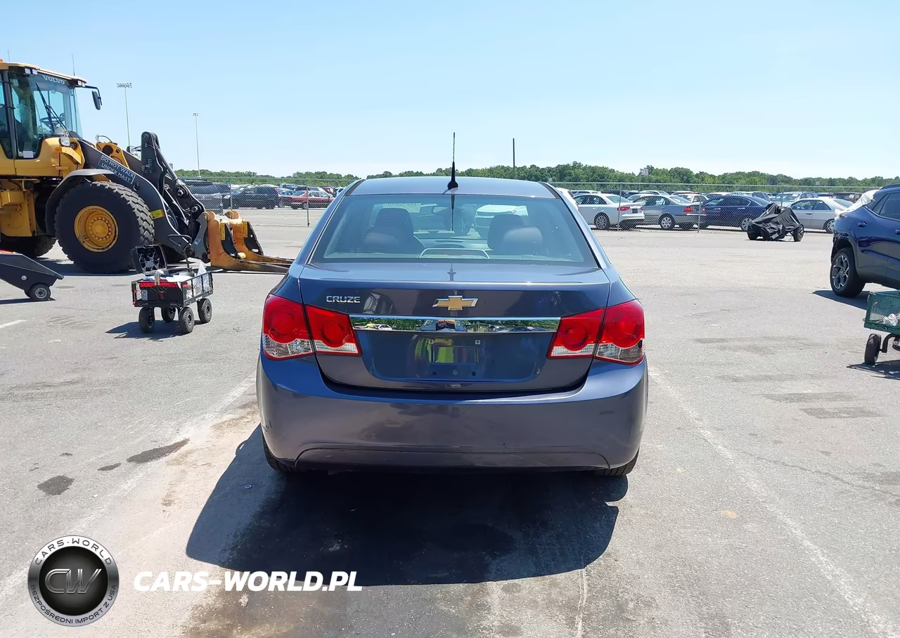 2013 Chevrolet Cruze Ls Auto VIN:1G1PA5SH5D7294805 - 16