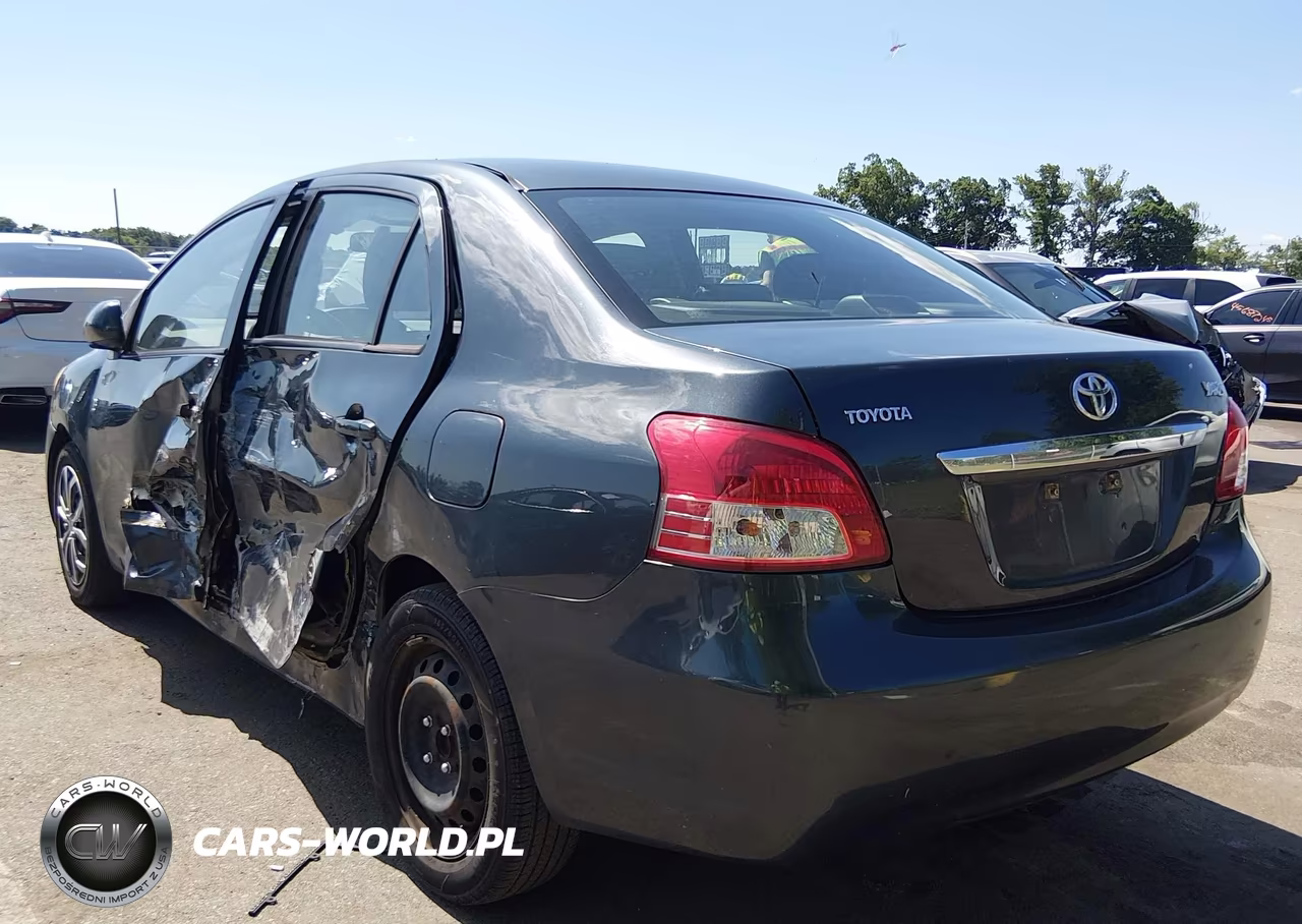 2010 Toyota Yaris VIN:JTDBT4K33A4069371 - 3