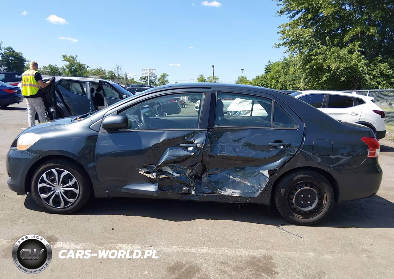2010 Toyota Yaris VIN:JTDBT4K33A4069371 - 6