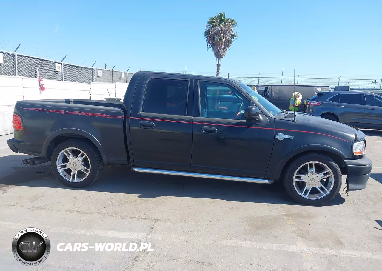 2002 Ford F-150 Lariat VIN:1FTRW07322KE10893 - 13