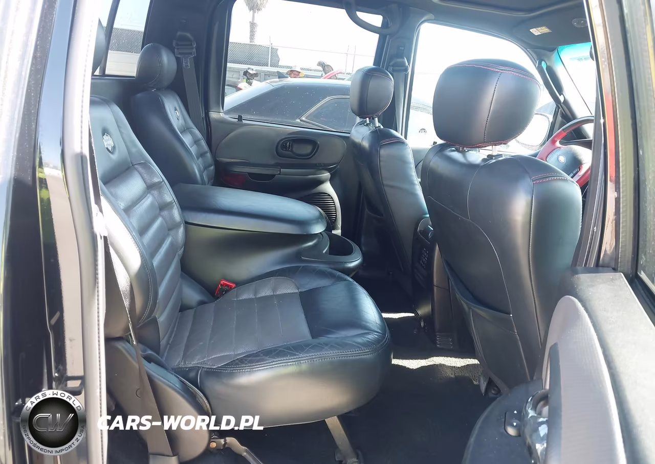 2002 Ford F-150 Lariat VIN:1FTRW07322KE10893 - 8