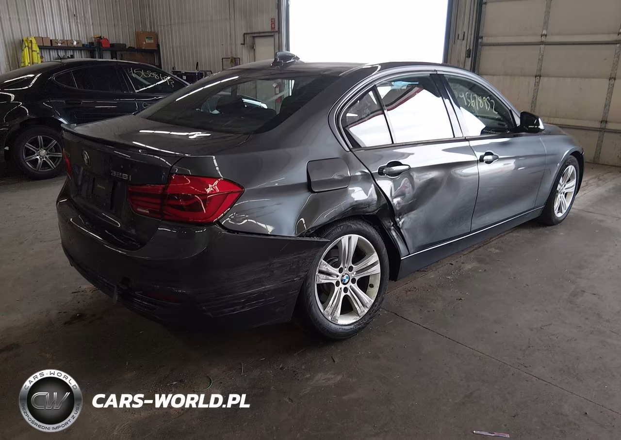 2016 BMW 328I xDrive VIN:WBA8E3G58GNU00504 - 4