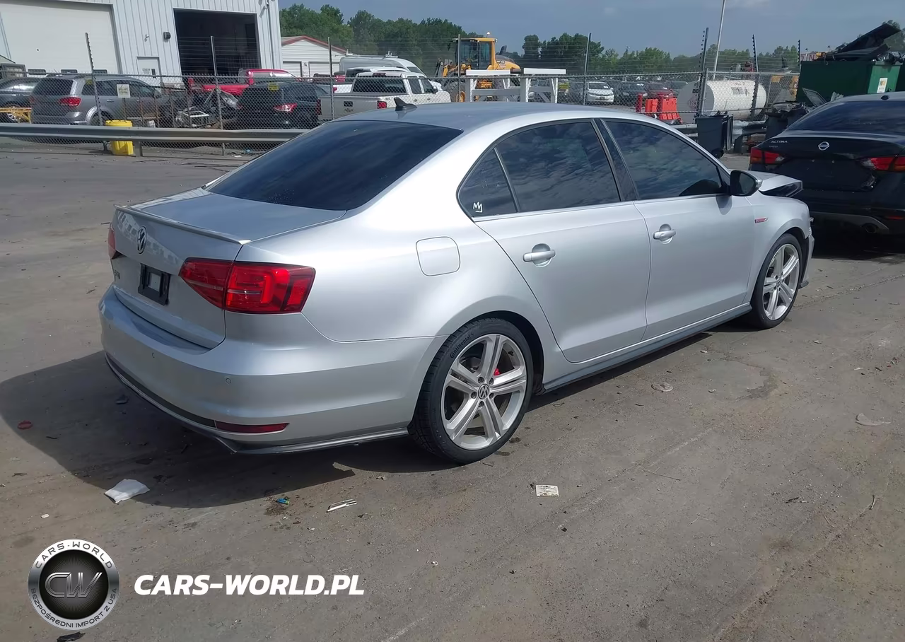 2016 Volkswagen Jetta 2.0T Gli Se VIN:3VW4T7AJ2GM310096 - 4